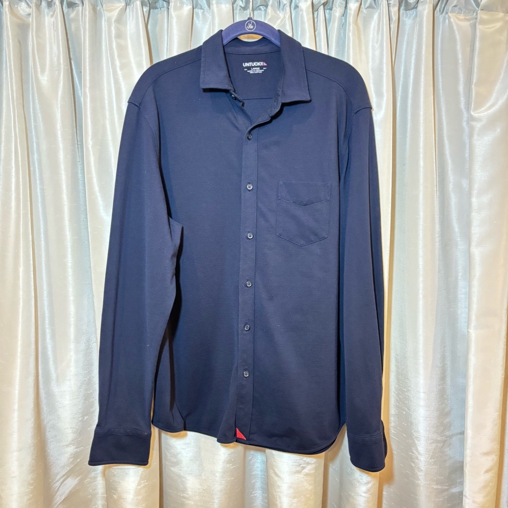 UNTUCKit Men's Navy Casual Button Down Shirt, 100 % cotton knit, large